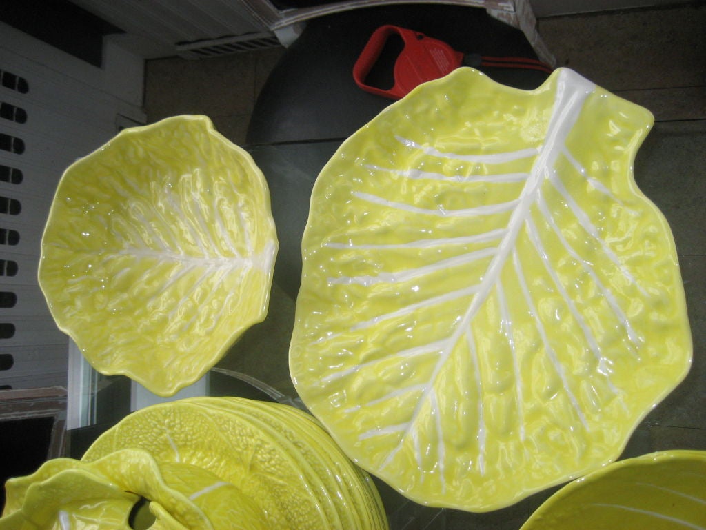 Mid-20th Century Large Set of Portugese Cabbage Pattern China