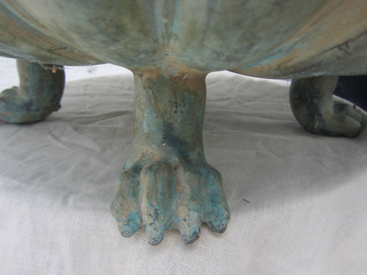 Bronze Planter with Four Reptile Feet In Excellent Condition In East Hampton, NY