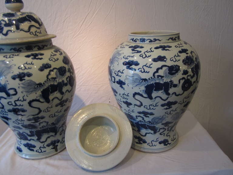 20th Century Pair of Chinese Blue and White Jars with Lids