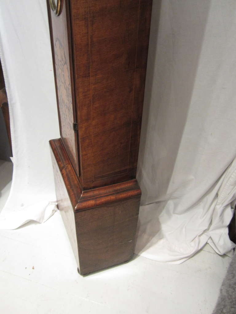 17th Century Walnut and Marquetry Longcase Clock For Sale 1