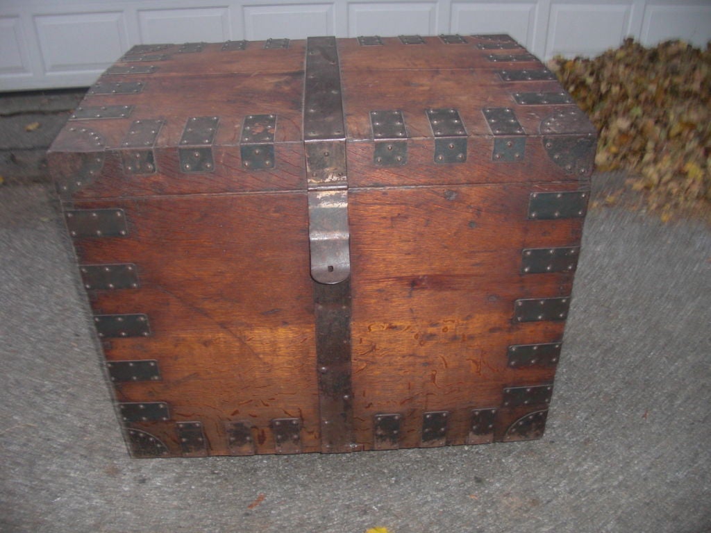A great fitted travel trunk