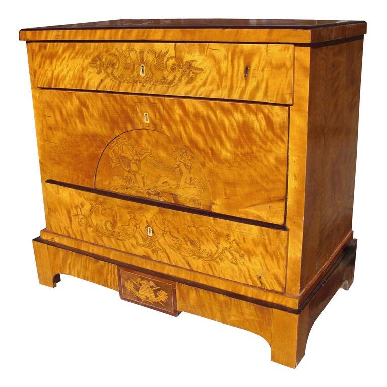 A beautiful penwork and inlaid neoclassical commode For Sale