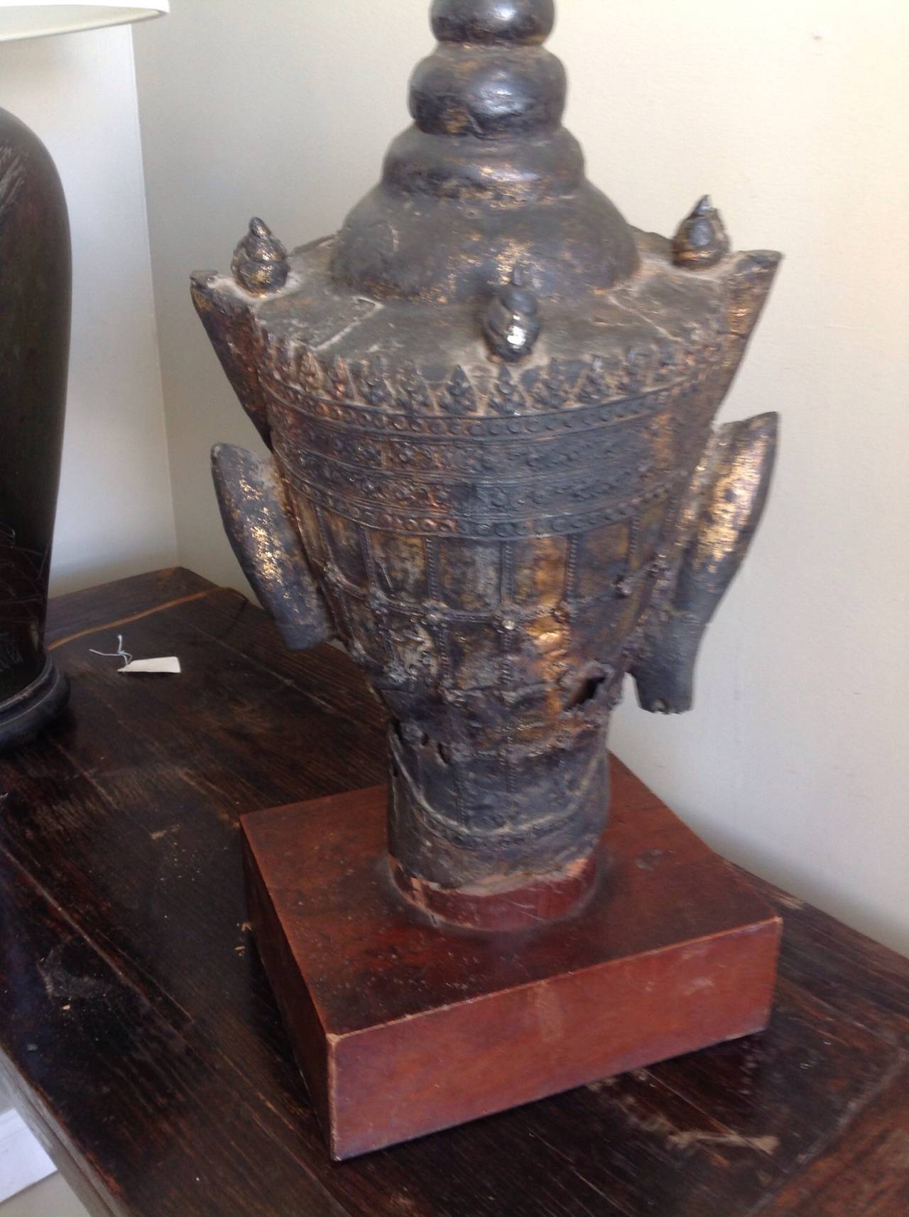 Rare Ayutthaya Period Bronze Buddha Head In Distressed Condition For Sale In Sleepy Hollow, NY