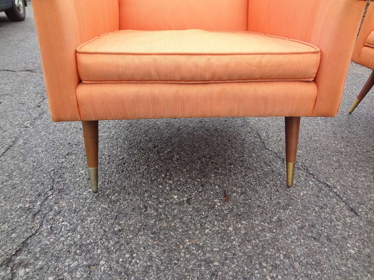 Pair of Stylish Karpen Lounge Chairs In Fair Condition For Sale In Sleepy Hollow, NY