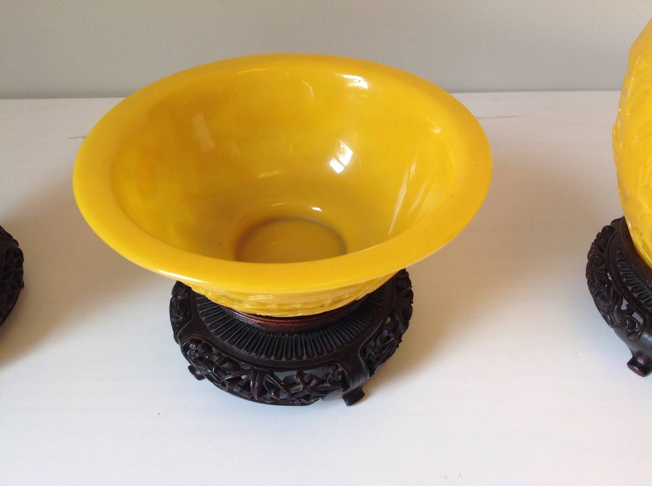 Rare Set of Yellow Peking Glass For Sale 4