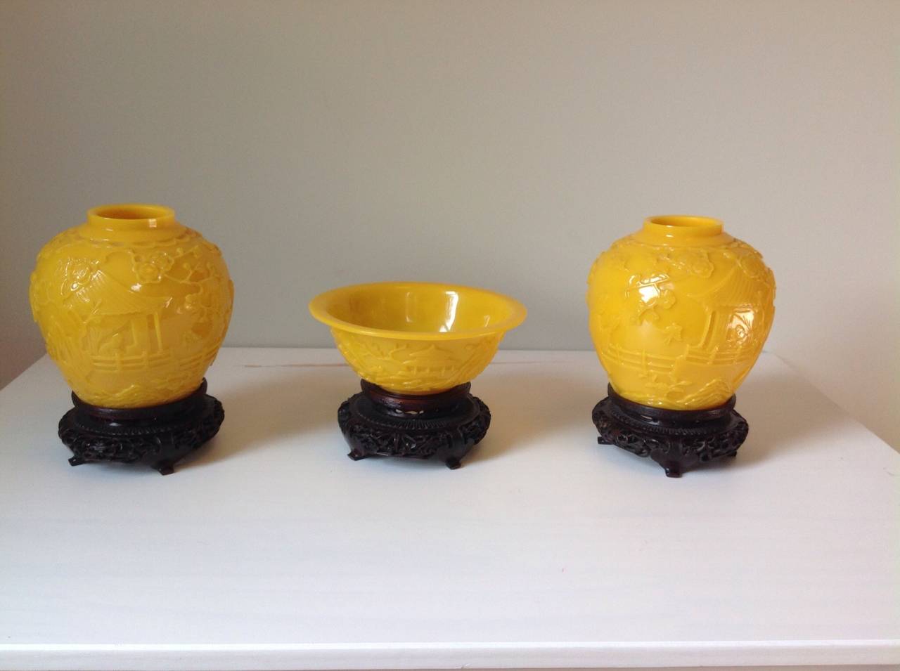 Rare Set of Yellow Peking Glass For Sale 1