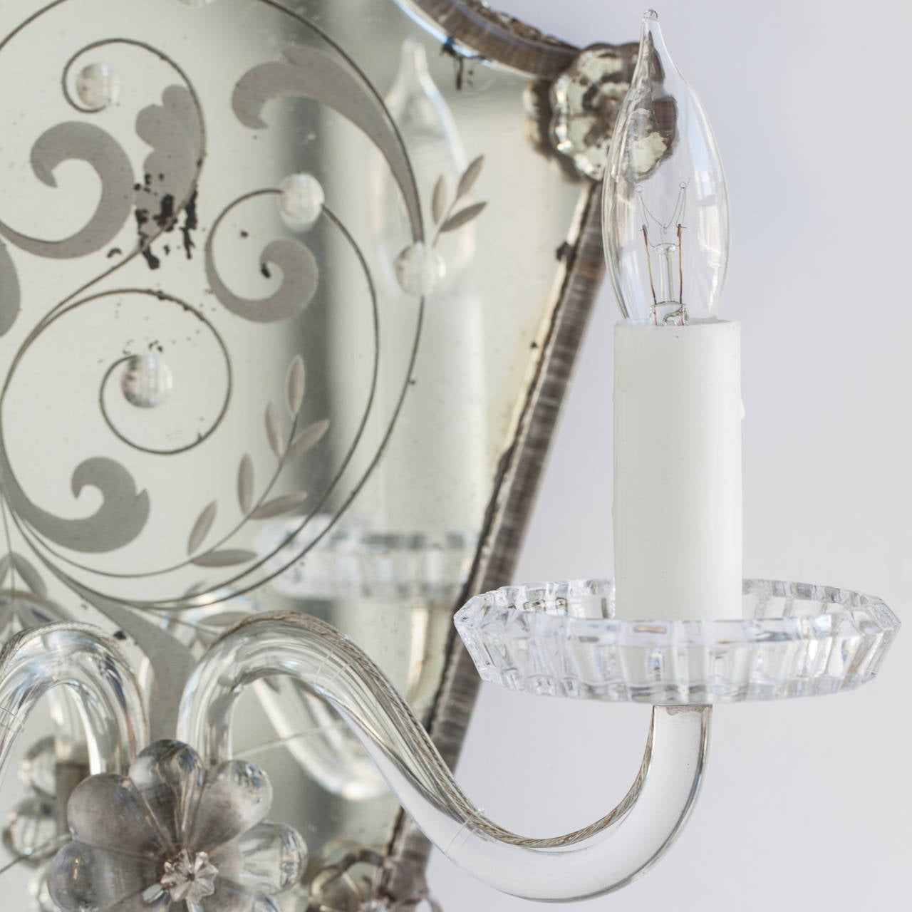 Pair of French, Baccarat, Late 19th Century Etched and Mirrored Sconces In Good Condition In New Preston, CT