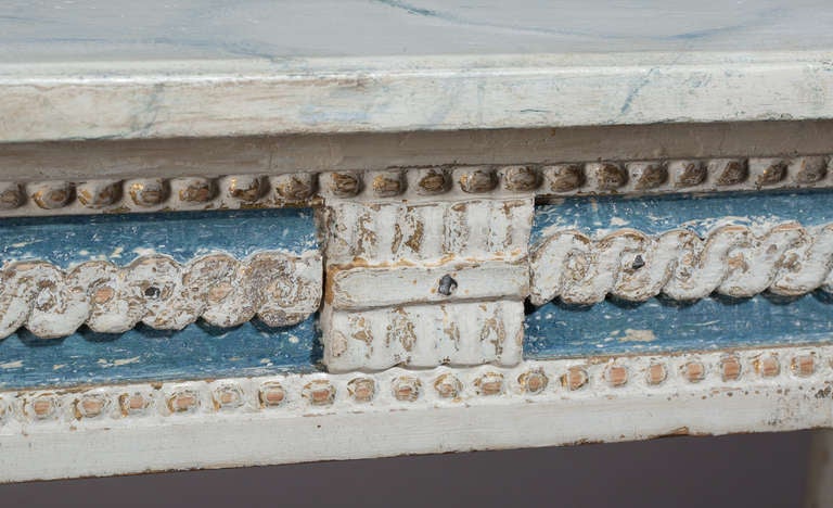gustavian table