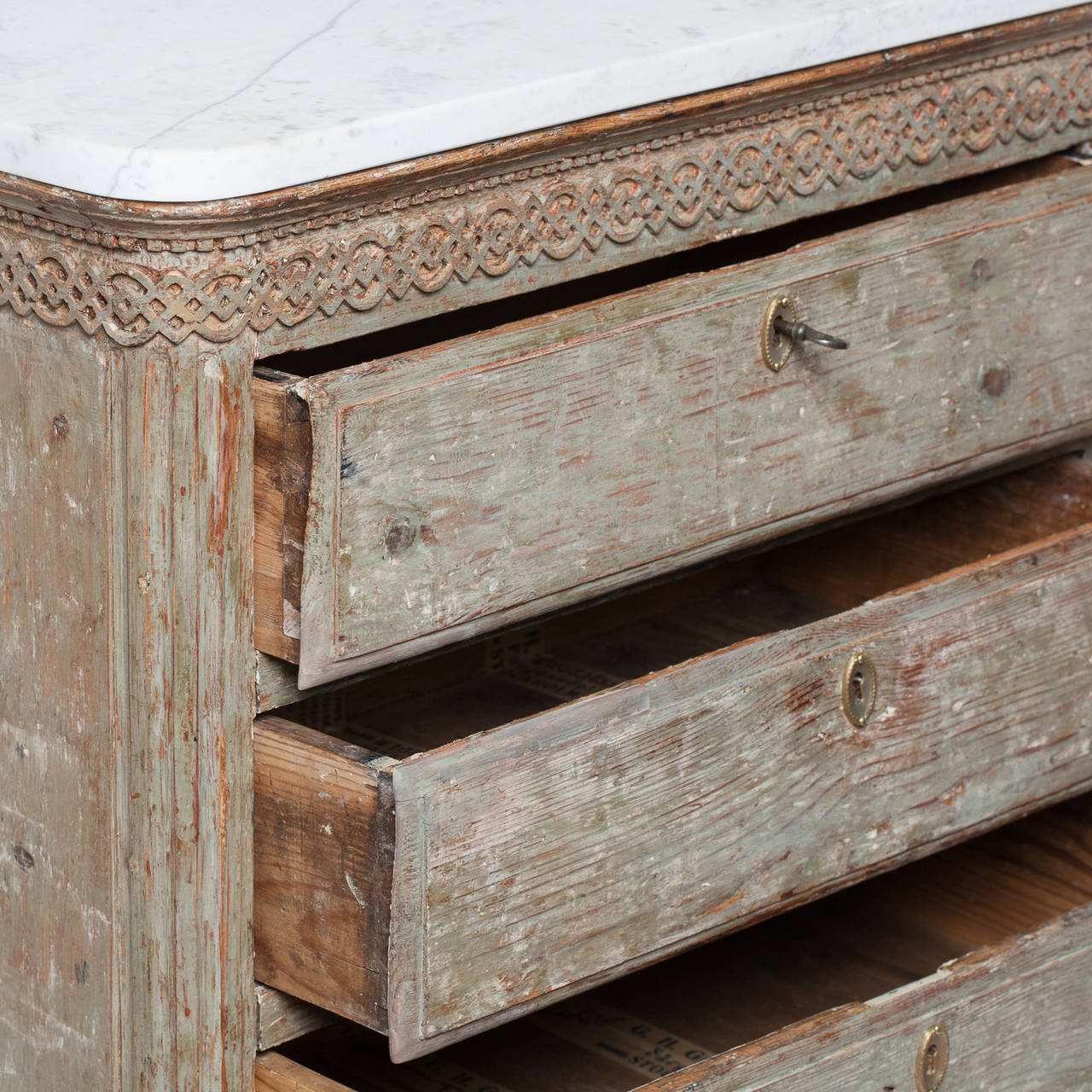 18th Century A Swedish Gustavian Period Small chest of Drawers circa 1780.