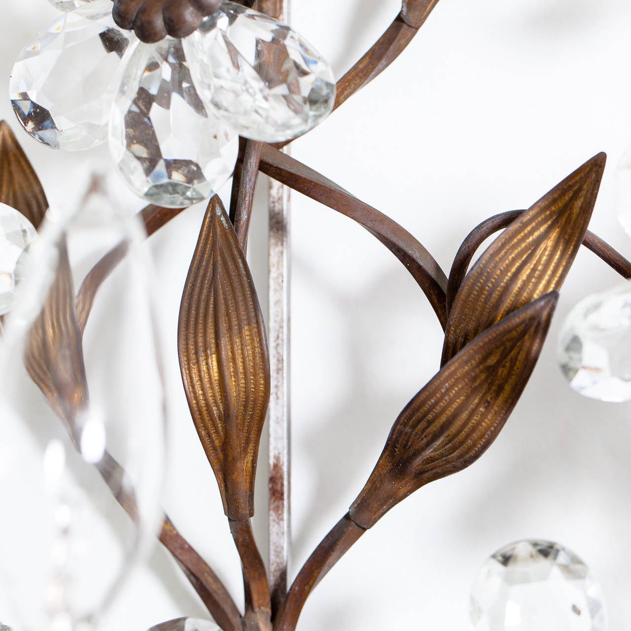 Antique Pair of French Crystal Flower Sconces, circa 1900 For Sale 1