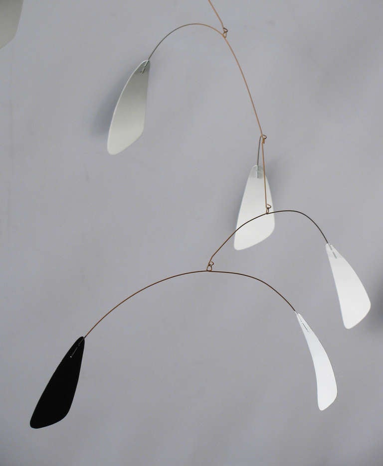 Vintage Kinetic Mobile in the Style of Alexander Calder In Excellent Condition In Austin, TX