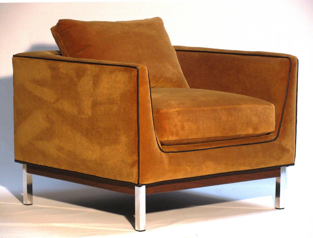 Mid-Century Modern Pair of Lounge Cube Chairs by Selig