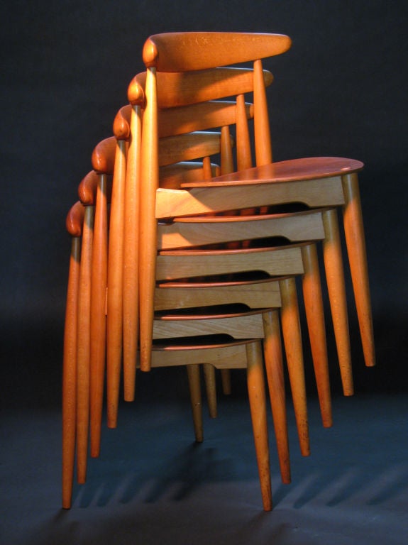 A set of stackable 