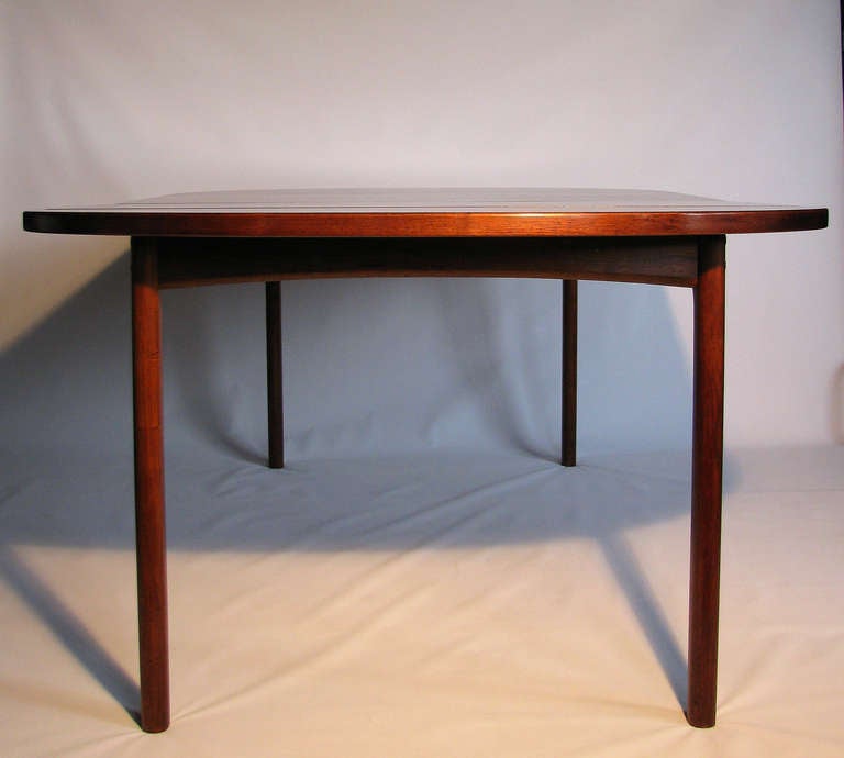 Rosewood Expandable Dining Table by Folke Ohlsson for DUX In Excellent Condition In Austin, TX