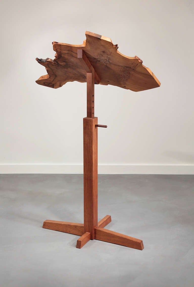 Support d'impression de George Nakashima, 1981 Excellent état - En vente à Philadelphia, PA