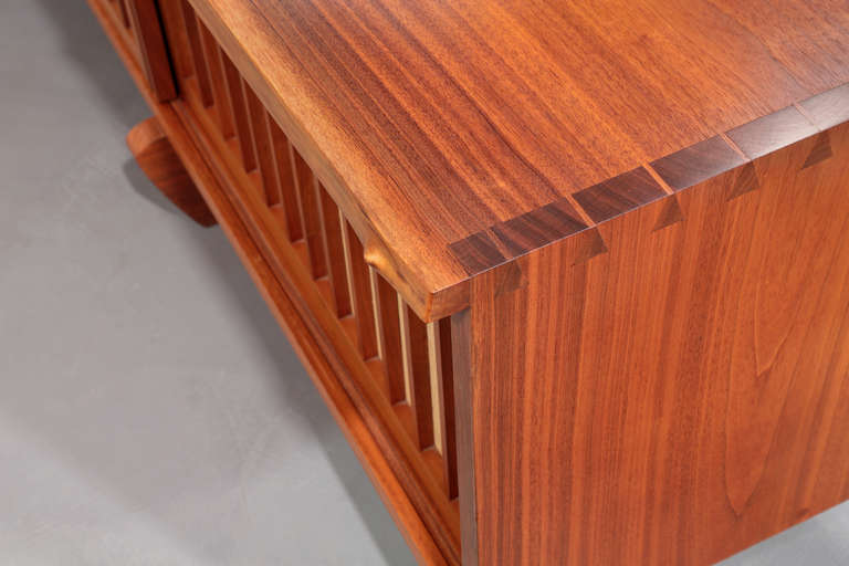 Noyer Diviseur de pièce conoid de George Nakashima, 1989