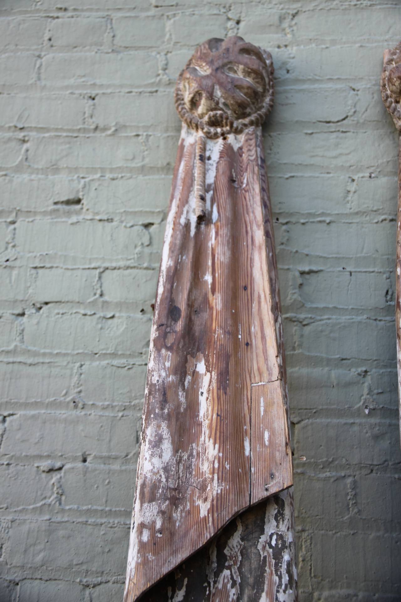 Monumental 19th Century Italian Carvings, Drapery with Tassels In Distressed Condition In Los Angeles, CA