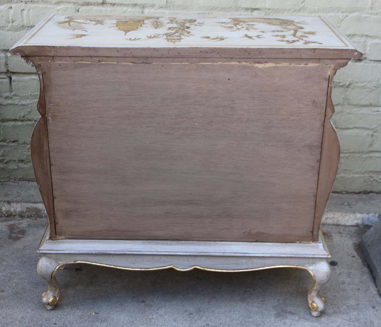 Pair of French Chinoiserie Painted Chests 5