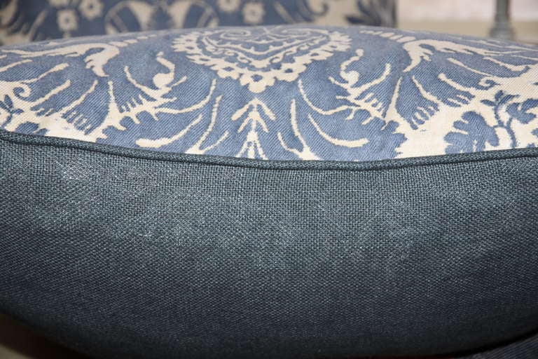 Pair of Authentic Vintage Blue Fortuny Pillows In Excellent Condition In Los Angeles, CA