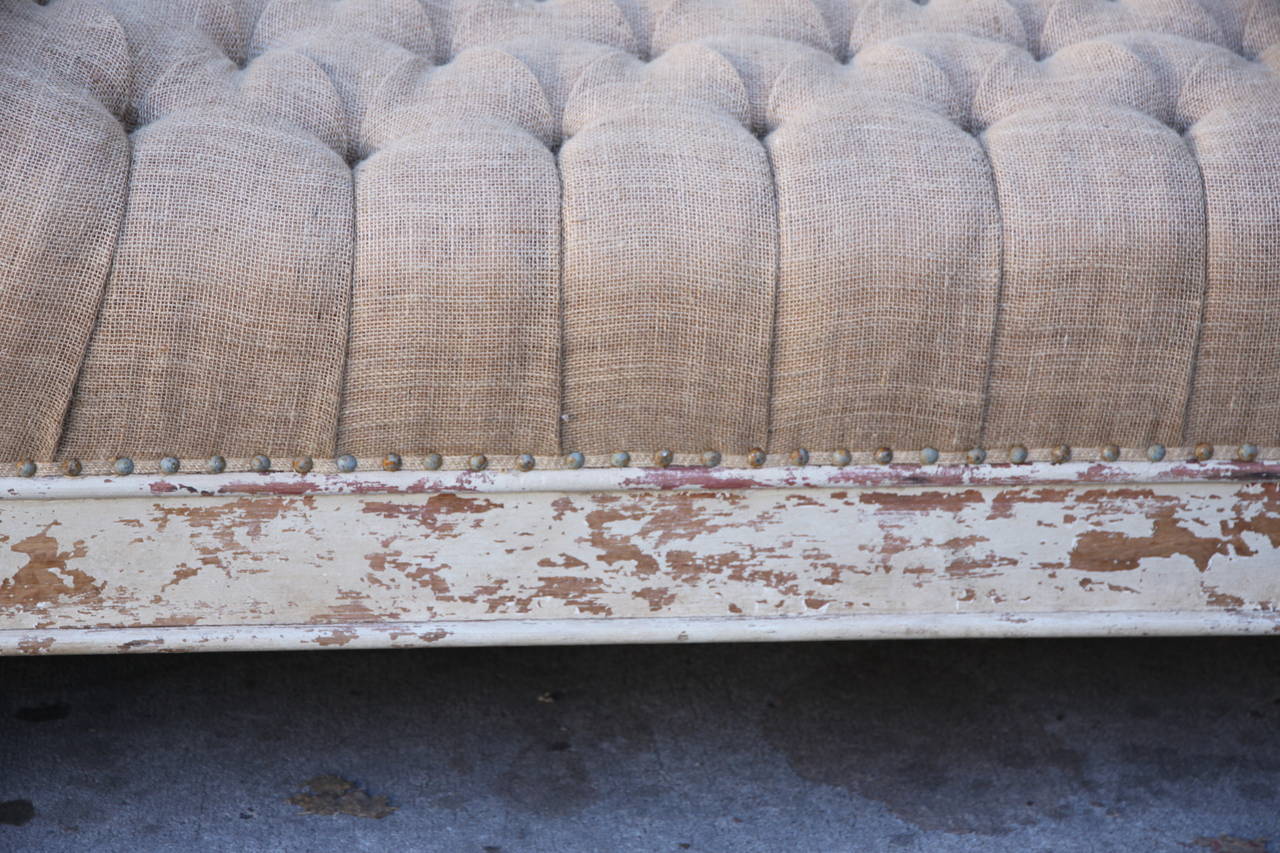 Burlap 19th Century Continental Painted Chaise Longue