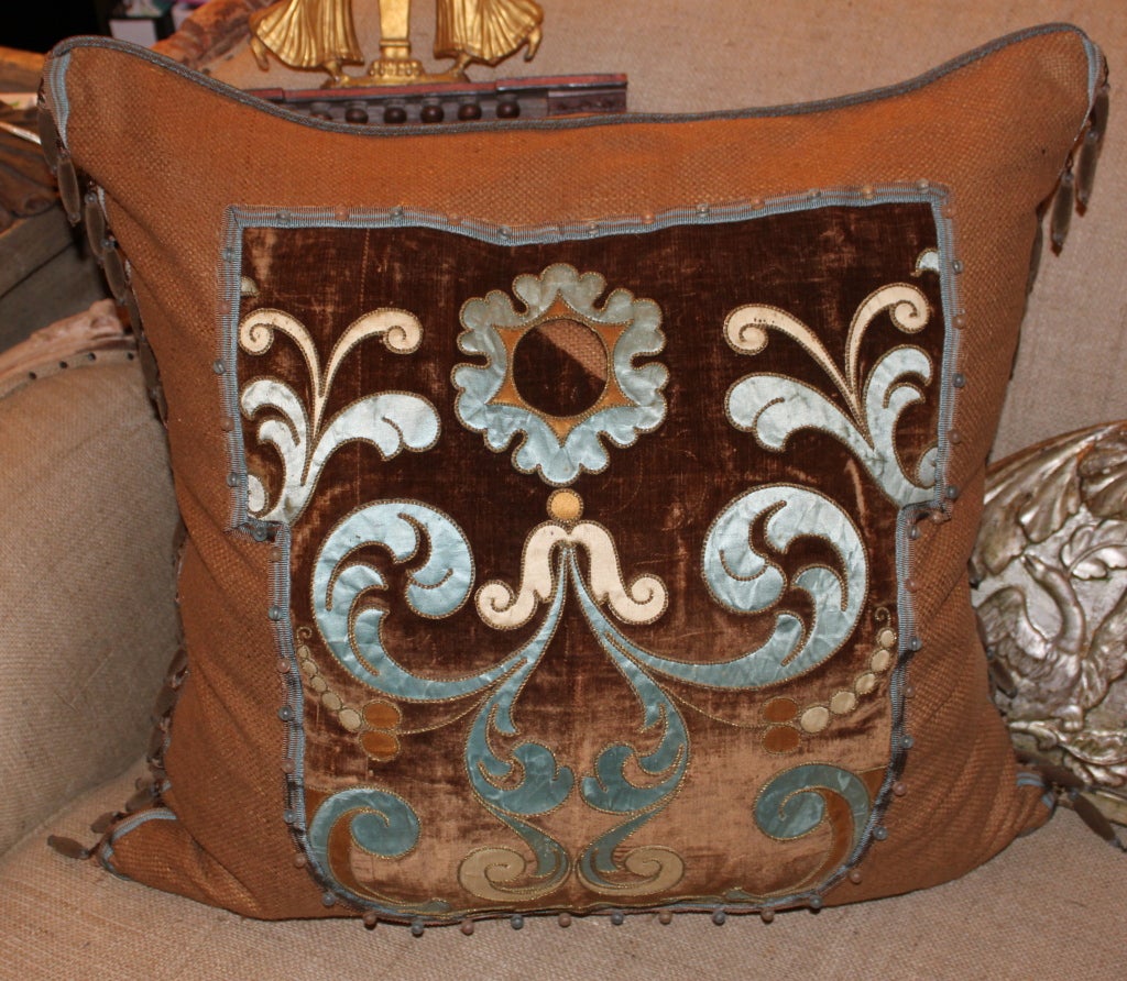 Pair of 19th C. French Appliqued Textile Pillows In Good Condition In Los Angeles, CA
