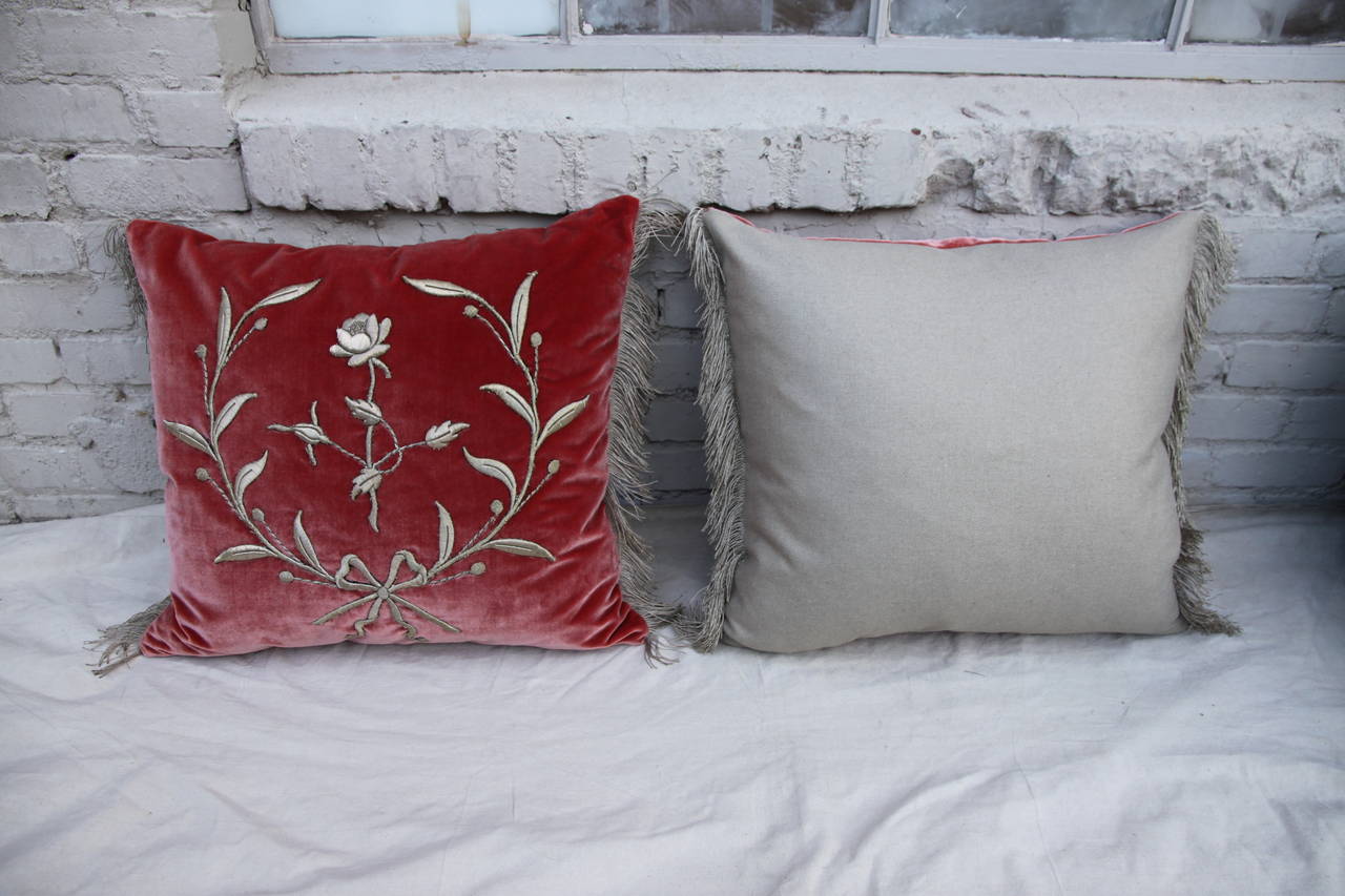 Silver Metallic Appliqued Silk Velvet Pillows, Pair In Excellent Condition In Los Angeles, CA