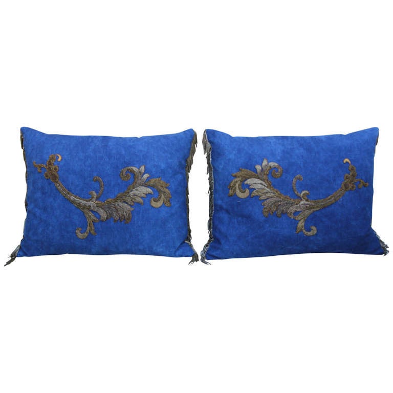 Pair of Metallic Appliqued Blue Linen Pillows For Sale at 1stdibs