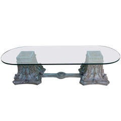 Table basse italienne à chapiteau avec plateau en verre