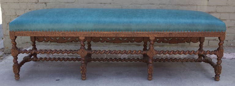 A Charles II Style Carved Leather Upholstered Bench In Excellent Condition In Los Angeles, CA