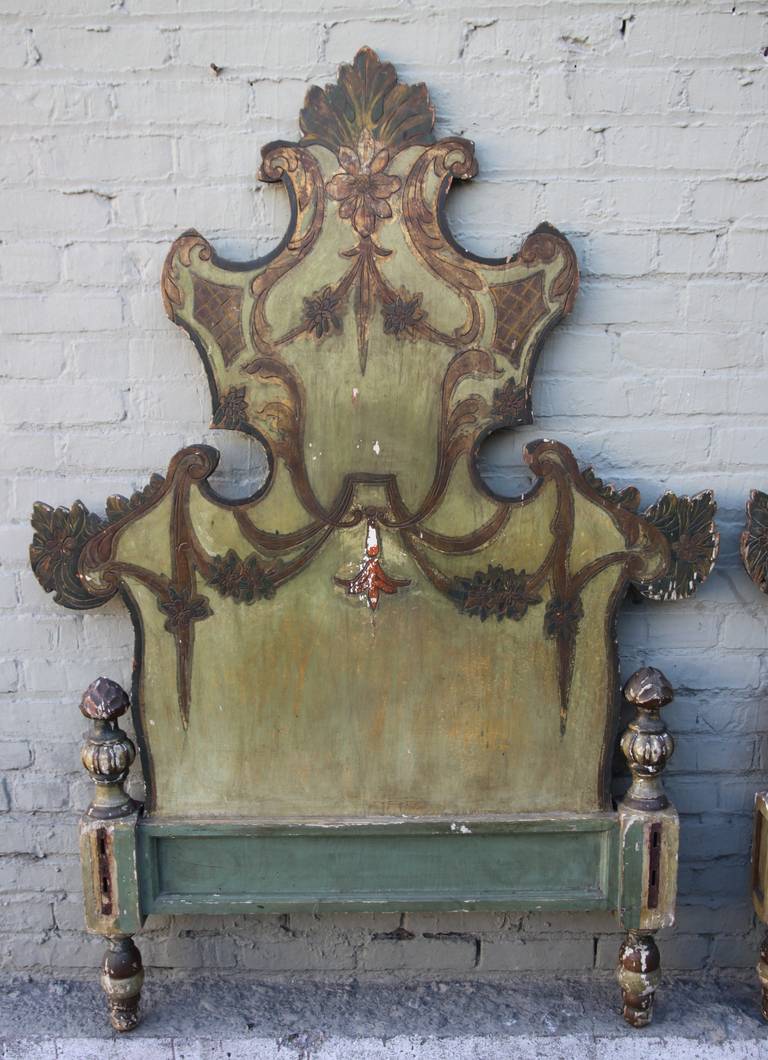 Pair of Italian Painted Headboards In Good Condition In Los Angeles, CA