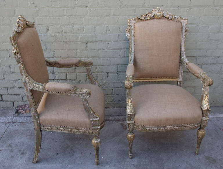 Pair of French Painted & Parcel Gilt Armchairs In Distressed Condition In Los Angeles, CA