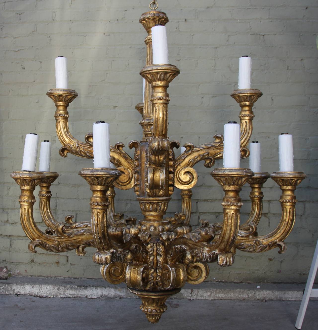 Monumental Italian Giltwood Chandelier In Distressed Condition In Los Angeles, CA
