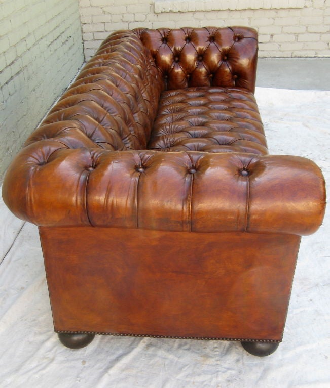 English Chesterfield Leather Tufted Sofa Circa 1930 At 1stdibs Mid 20th Century English Chesterfield Leather Tufted Sofa Circa 1930 For