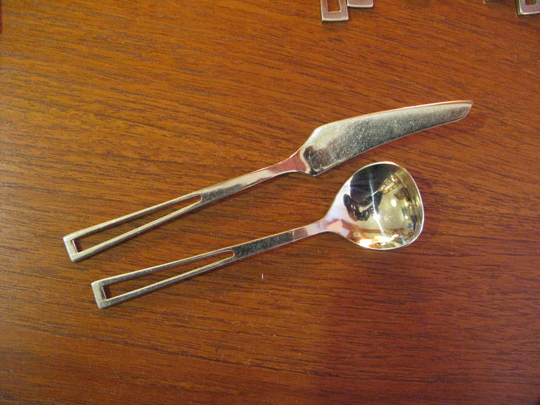 Nice Stainless set service for 10 in the Aperto Pattern based on the 1955 Avanti Pattern by Celsa of Mexico.  Made by Supreme Flatware and manufactured in Japan in the 60's and 70's  Includes butter knife and sugar spoon. .
