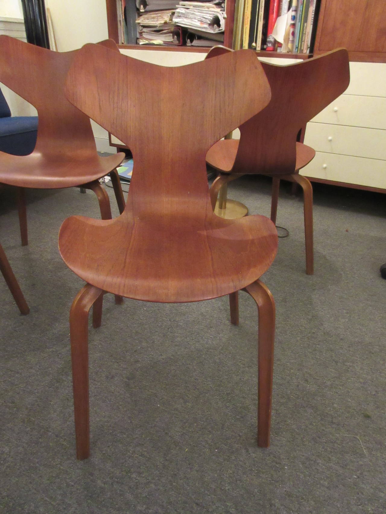 Scandinavian Modern Arne Jacobsen 4130 Stacking Ant Chairs with Wood Legs by Fritz Hansen