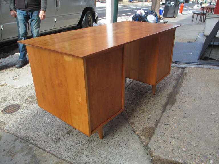 Mid-Century Modern Paul McCobb Double Pedestal Desk for Winchendon