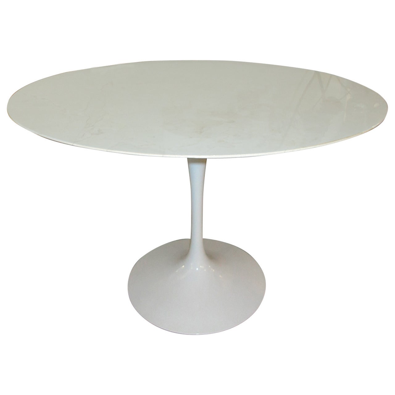 Eero Saarinen's Tulip Pedestal Table in Marble by Knoll