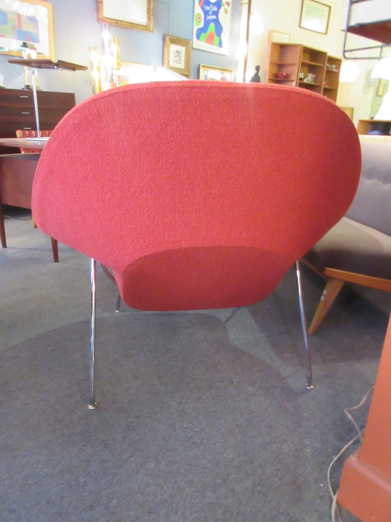 American Eero Saarinen Womb Chairs and Ottomans by Knoll