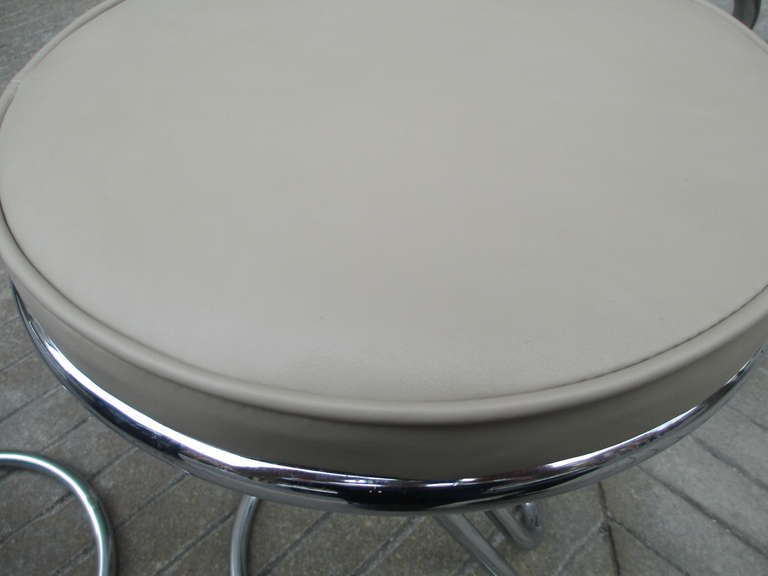 American Gilbert Rohde for Troy Sunshade Set of 3 Stools