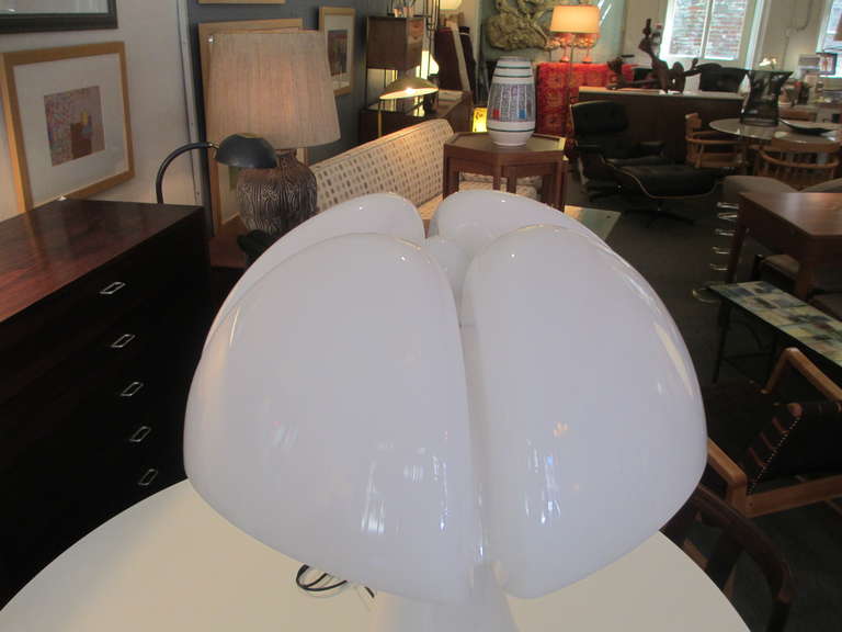 Mid-Century Modern Gae Aulenti Pipistrello Lamp in White for Martinelli Luce