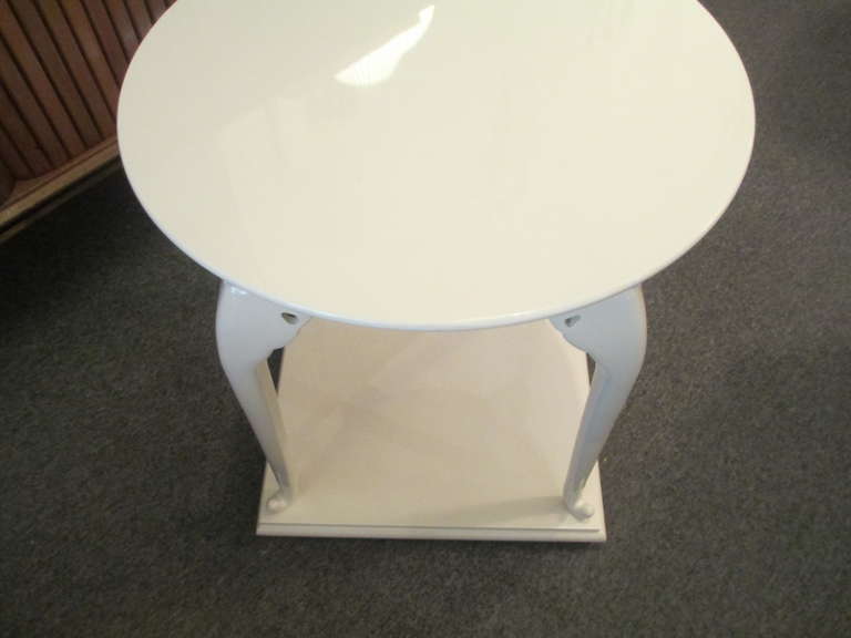 Jay Spectre Rare Rapungi Table In Cream Lacquer In Excellent Condition In Philadelphia, PA