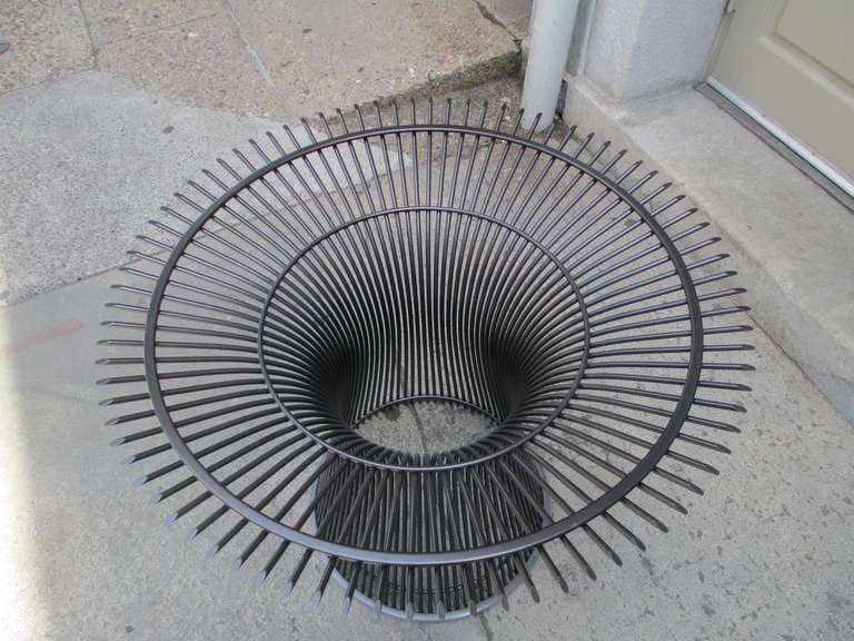 Platner 54 Inch Bronze Based Dining Table for Knoll In Excellent Condition In Philadelphia, PA