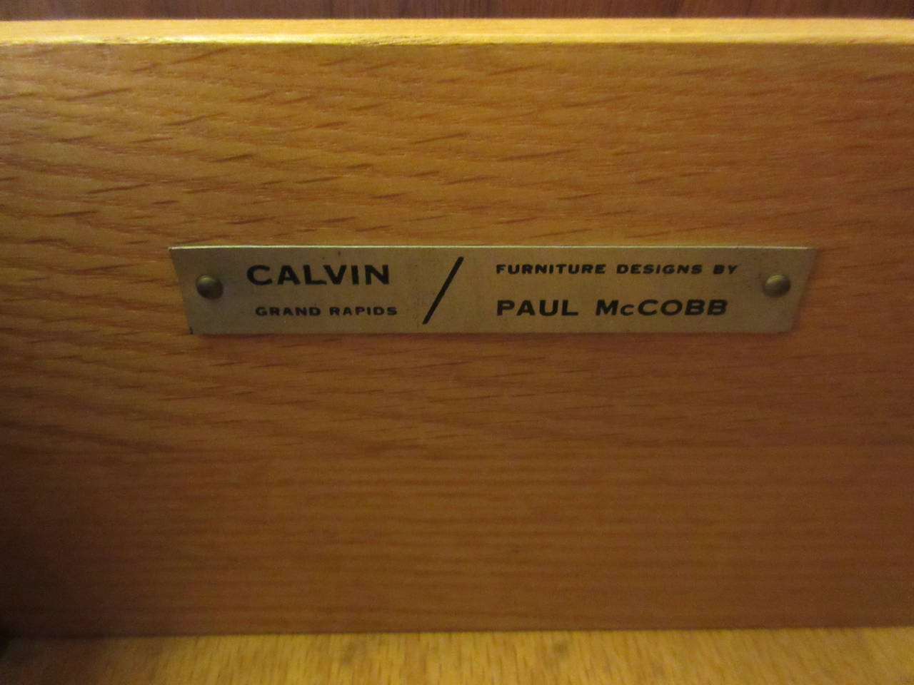 Paul McCobb for Calvin Hutch with Display Top In Excellent Condition In Philadelphia, PA