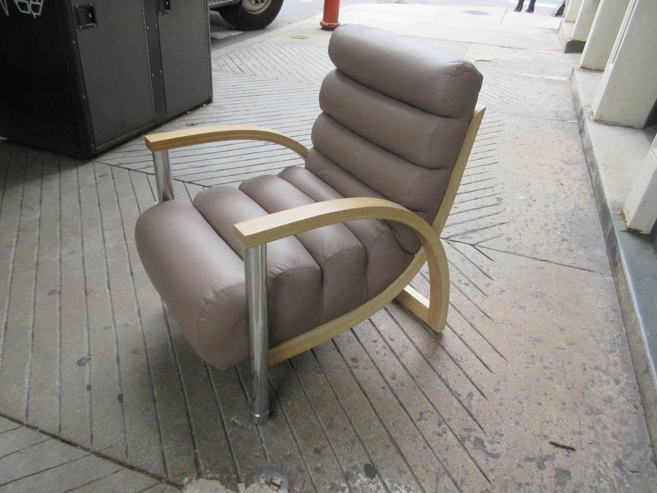 Jay Spectre Elipse Lounge Chair for Century In Excellent Condition In Philadelphia, PA