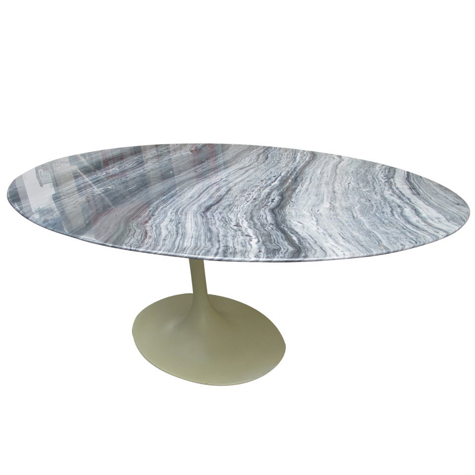 Oval Marble-Topped Pedestal Table in the style of Eero Saarien for Knoll
