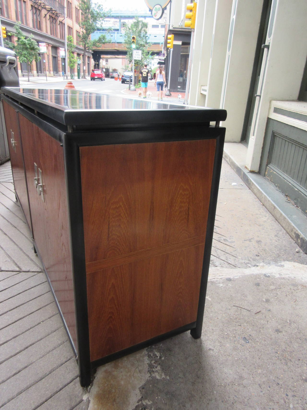 Michael Taylor for Baker Four-Door Buffet In Excellent Condition In Philadelphia, PA