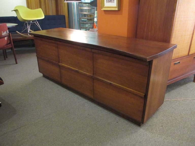 New Hope School Walnut 6-drawer Dresser Watanabe