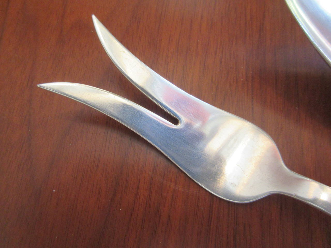 Serving fork and spoon. Sometimes called salad set or have seen listed as individual serving pieces! Each piece priced per item. Measures 10.25 inches long. Very nice condition!