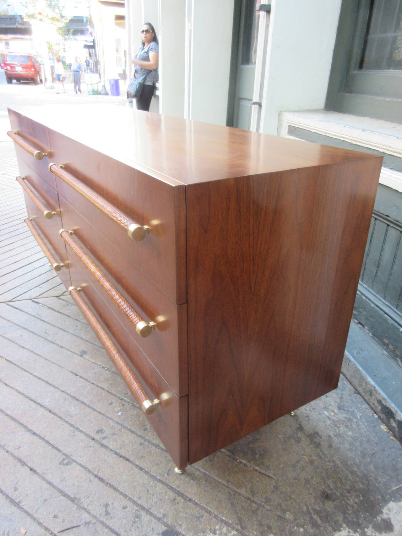 Veneer T.H. Robsjohn-Gibbings Six-Drawer Chest for Widdicomb