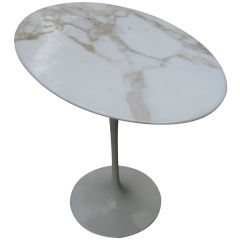 Eero Saarinen Marble side table for Knoll